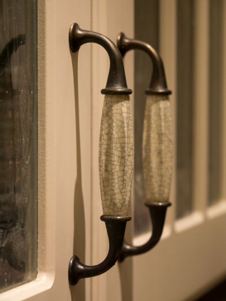 Cabinet Pulls Replacement in Akron
